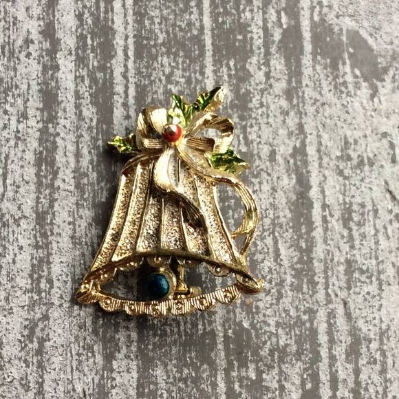 Vintage Gerrys Christmas Bell Brooch - Picture 1 of 3